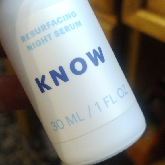 3/$20 NIB NWT KNOW Resurfacing Night Serum - Picture 2 of 4